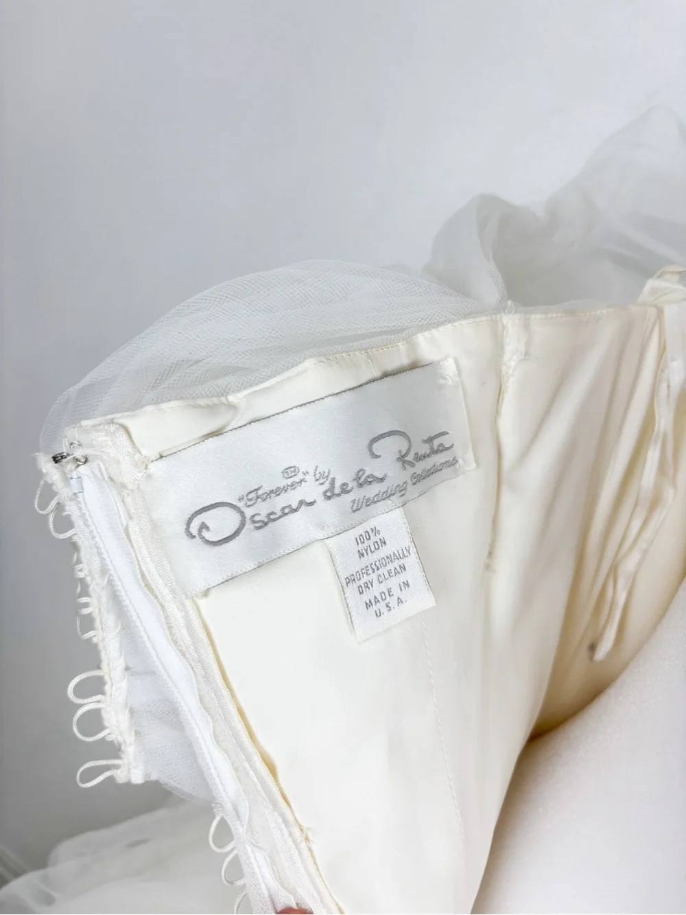 Vintage Oscar de la Renta Ivory Tulle Strapless Wedding Gown Sz S - Picture 9 of 16